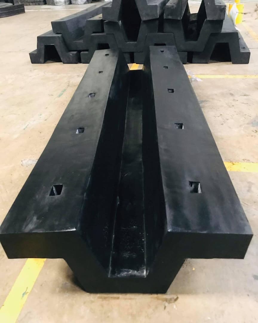 Arch V Type Rubber Dock Fender